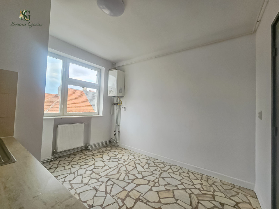 Apartament cu 5 camere cu vedere catre Tampa, Zona Centru Civic 