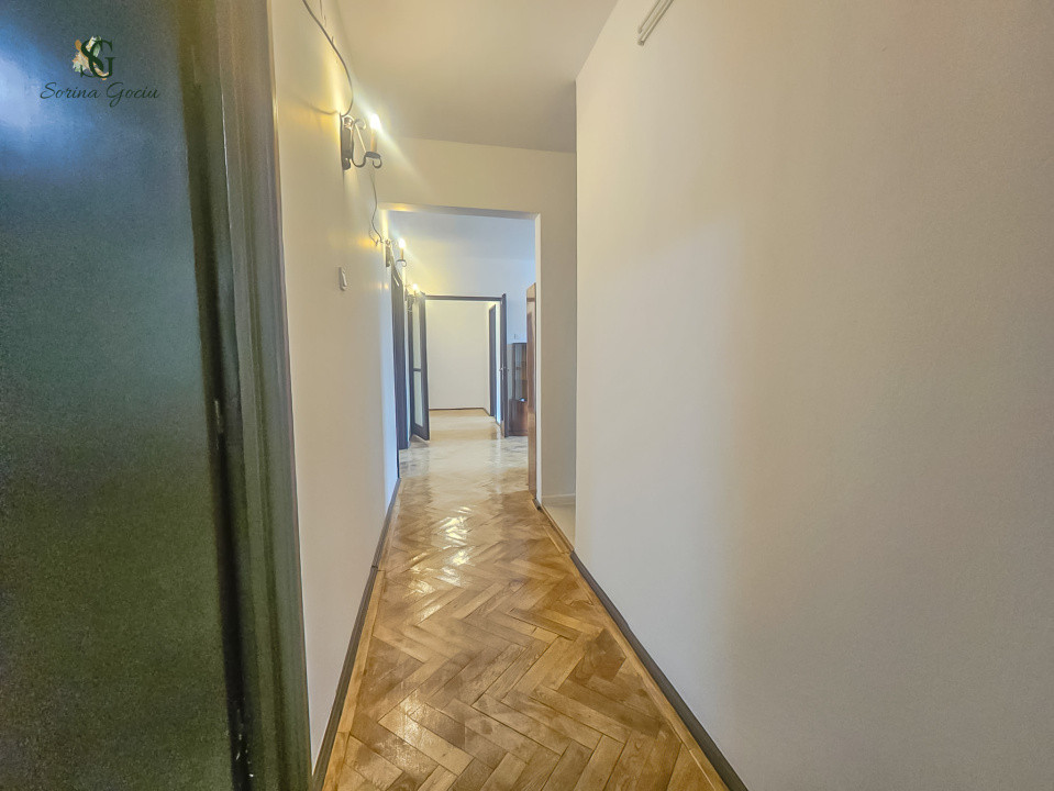 Apartament cu 5 camere cu vedere catre Tampa, Zona Centru Civic 