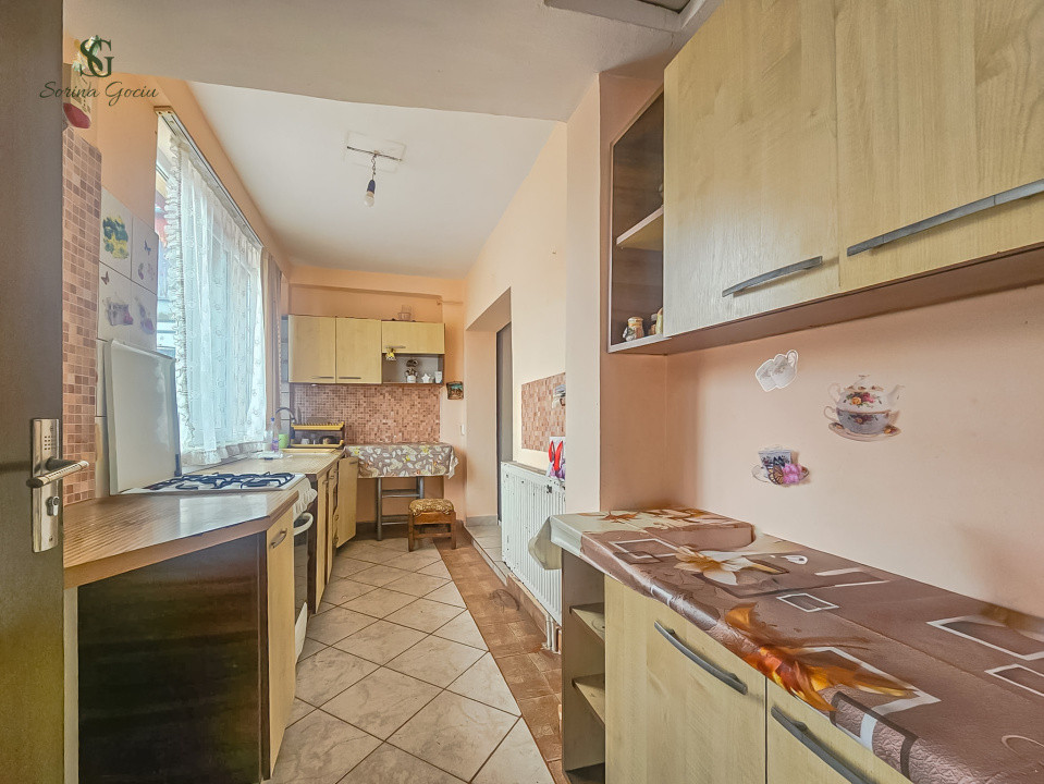De vânzare apartament cu 3 camere, garaj și grădină, Codlea, Brașov