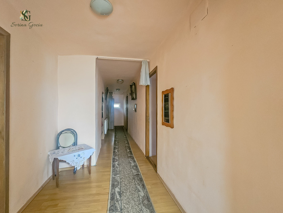 De vânzare apartament cu 3 camere, garaj și grădină, Codlea, Brașov