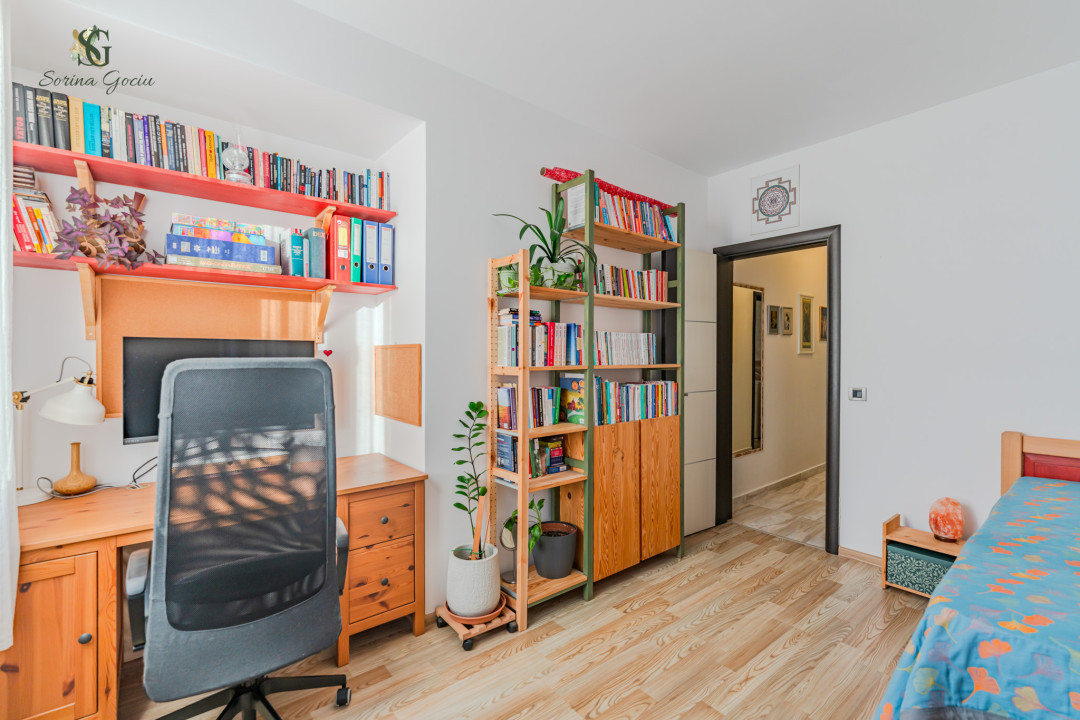 Apartament cu 3 camere decomandate, Complex Isaran, Brasov