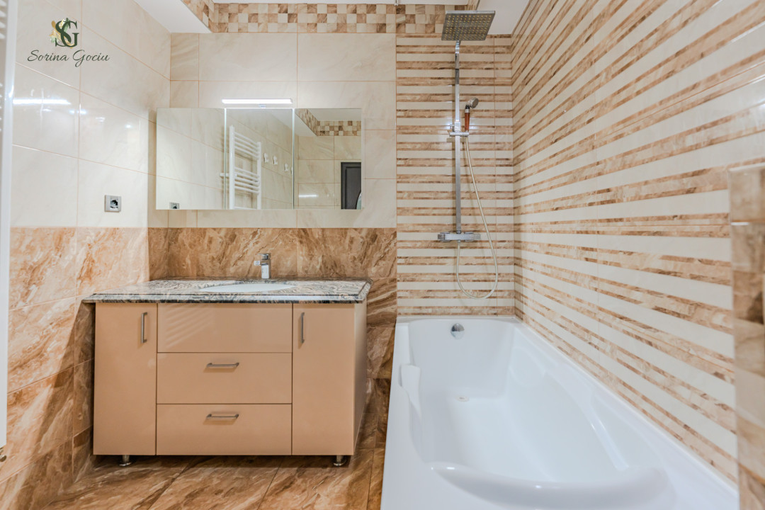 Apartament cu 3 camere decomandate, Complex Isaran, Brasov