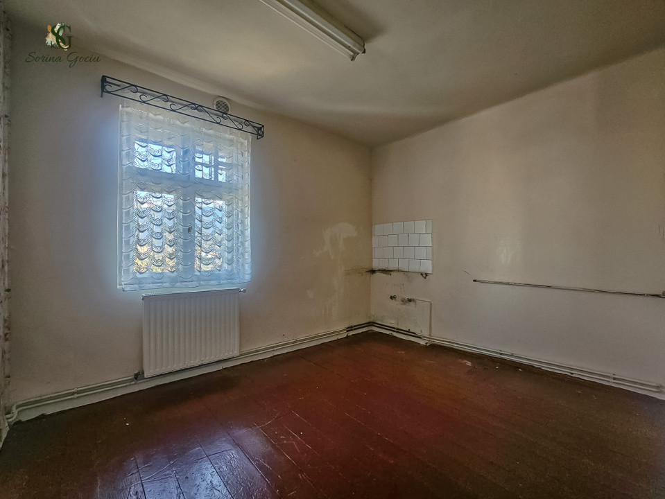 De vanzare Apartament cu 3 camere in casa, Centrul Vechi, Brașov 