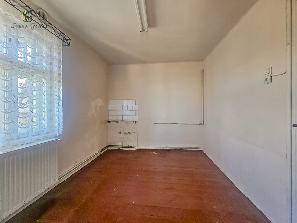 De vanzare Apartament cu 3 camere in casa, Centrul Vechi, Brașov 