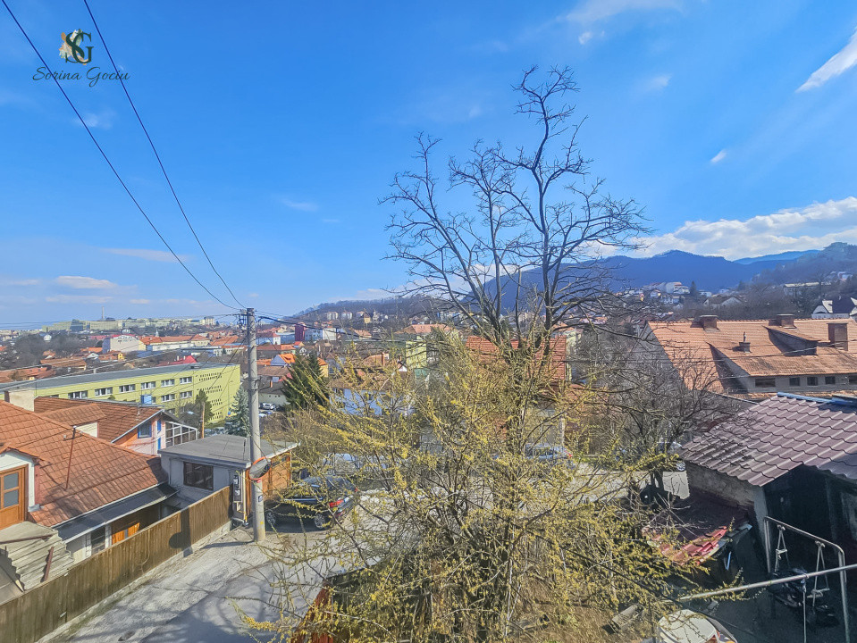 De vanzare Apartament cu 3 camere in casa, Centrul Vechi, Brașov 