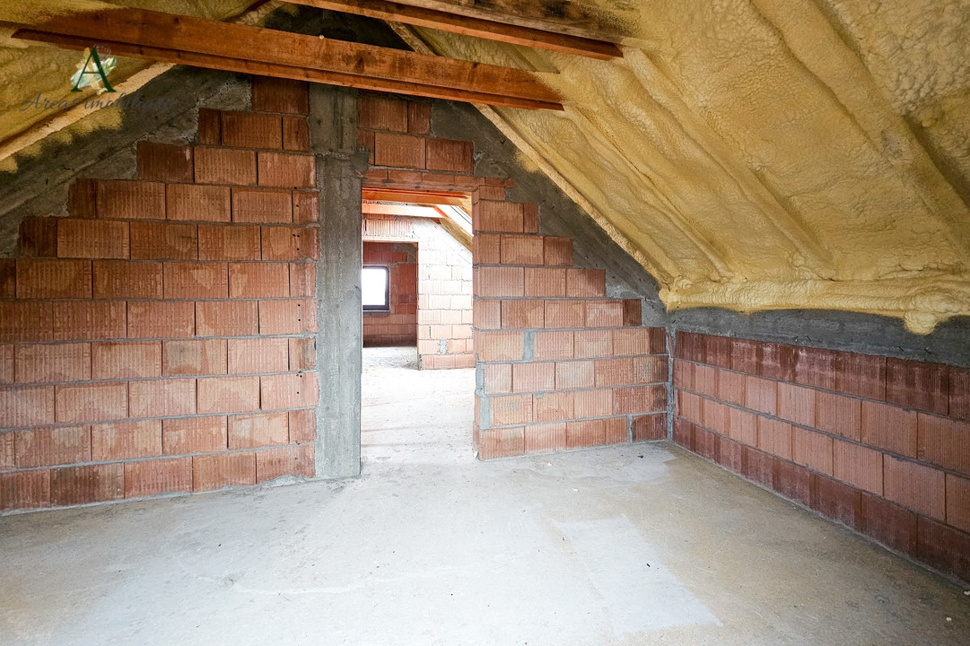 Casa constructie noua, la rosu situata  in Harman, str. Matei Corvin