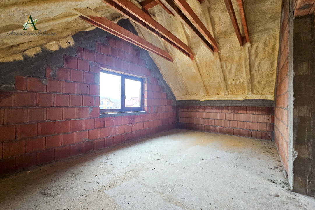 Casa constructie noua, la rosu situata  in Harman, str. Matei Corvin