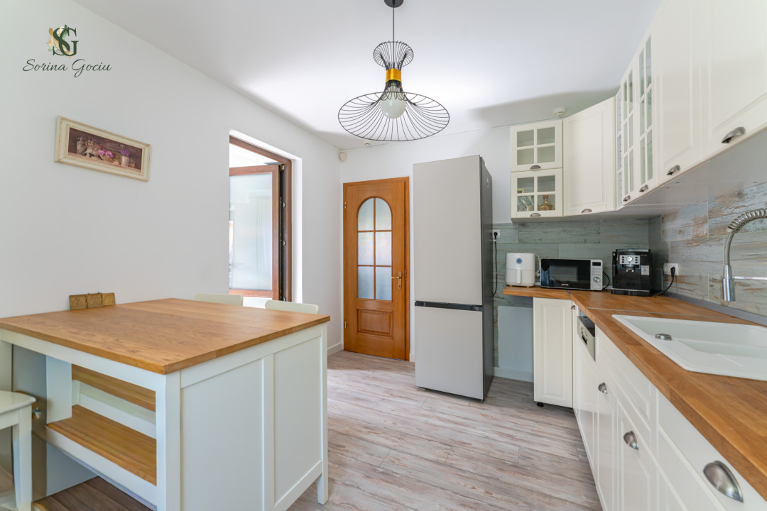 De vanzare-Casa individuala, 4 camere si priveliste, langa padure,Bunloc, Brasov