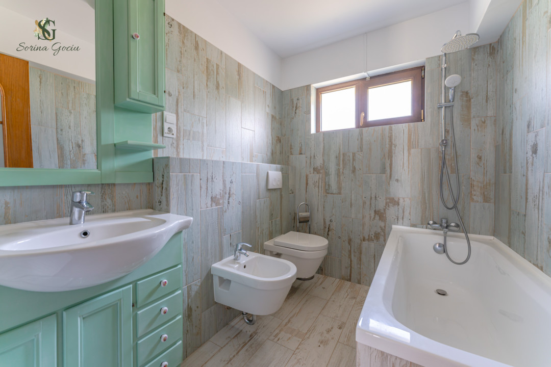 De vanzare-Casa individuala, 4 camere si priveliste, langa padure,Bunloc, Brasov