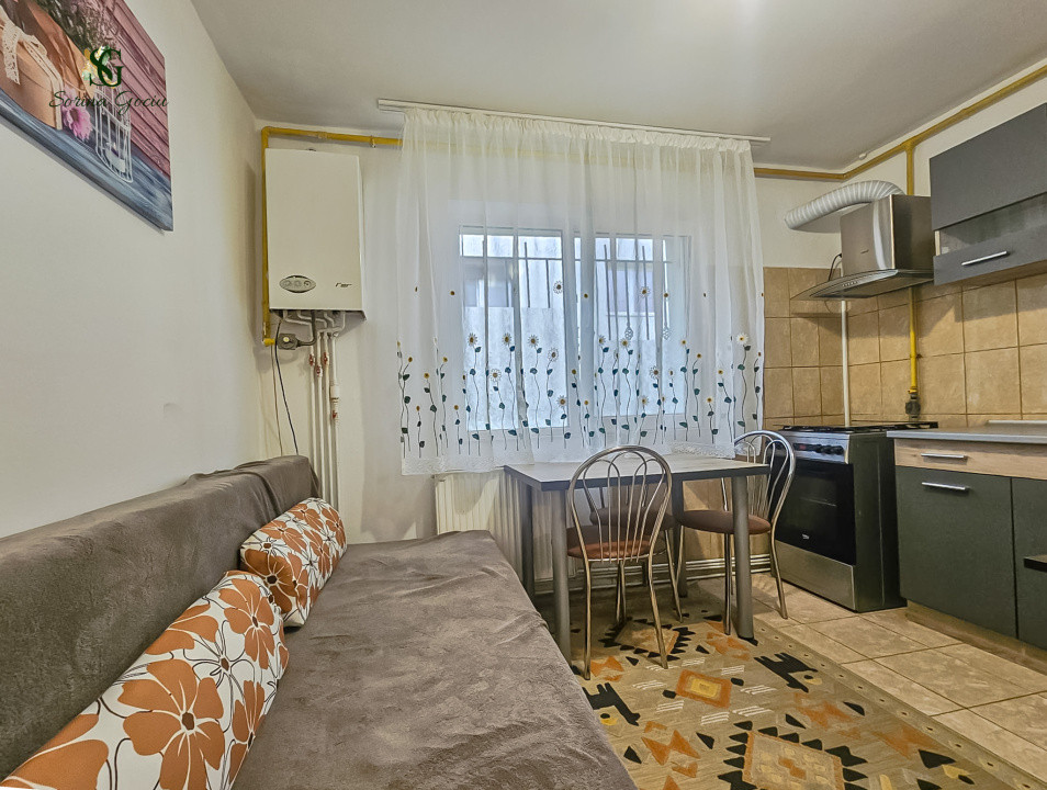 Garsoniera decomandată, str. Bisericii Române, langa Colina Universitatii