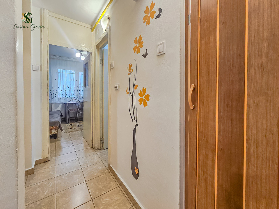 Garsoniera decomandată, str. Bisericii Române, langa Colina Universitatii