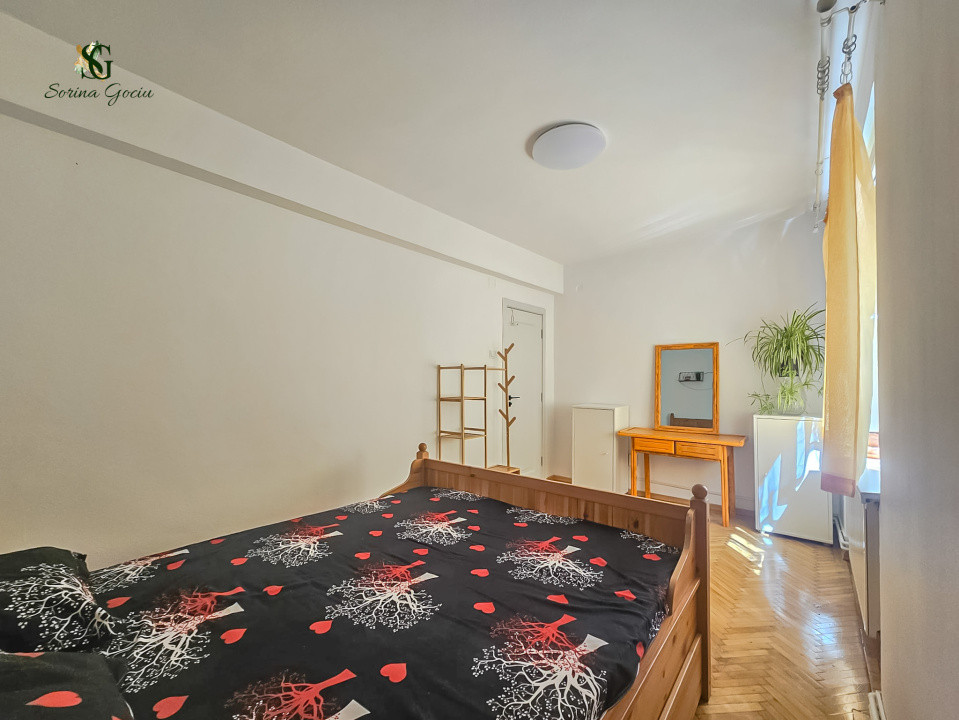 Apartament cu 3 camere decomandate, Centrul Civic