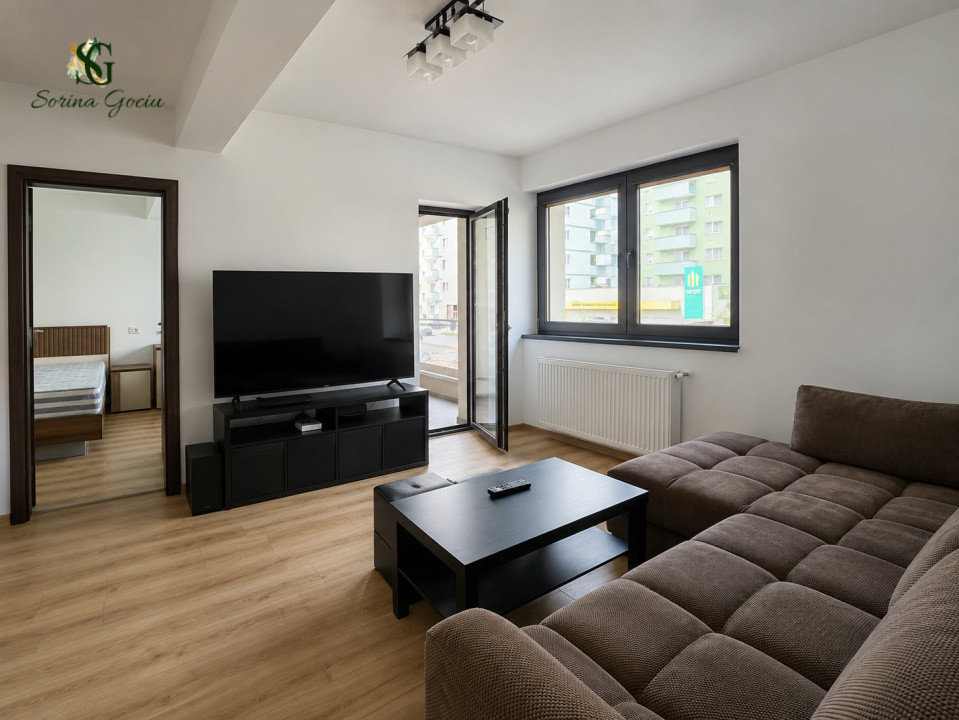 Apartament cu 2 camere, Zona Tractorul