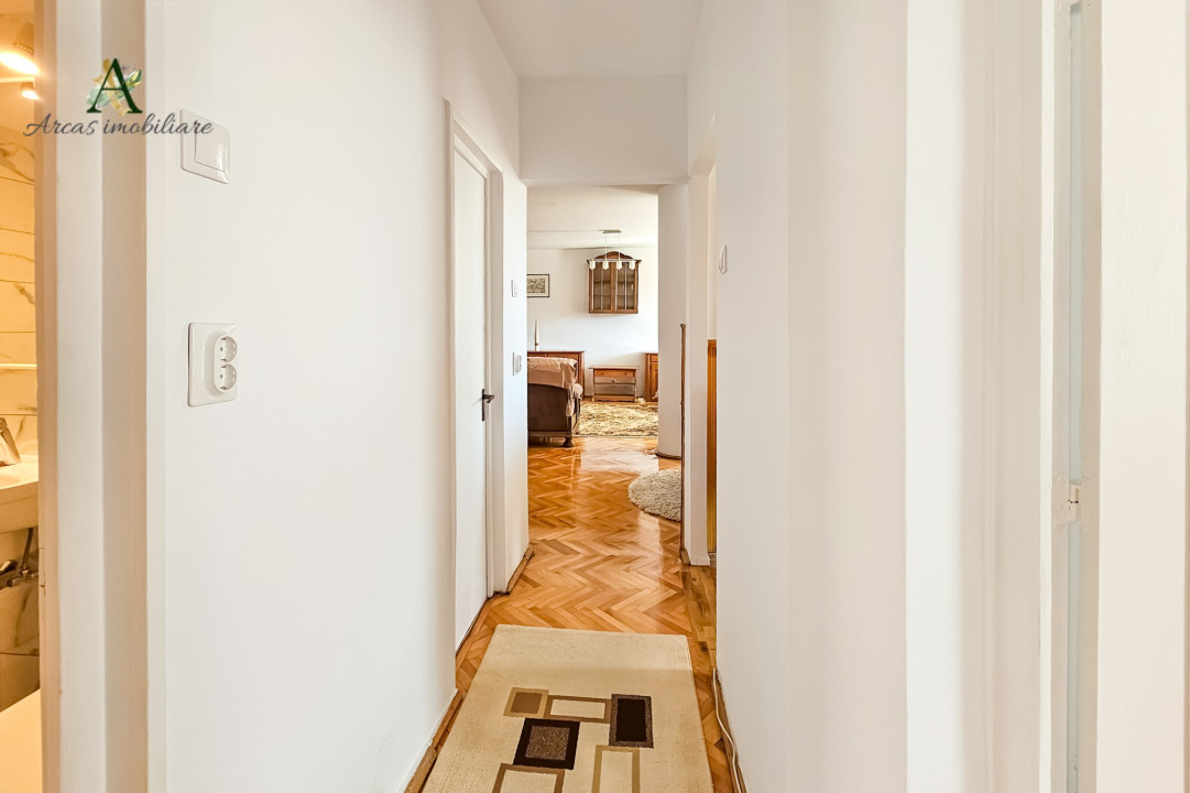 De inchiriat apartament decomandat situat in Centrul Civic