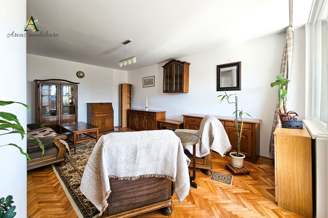 De inchiriat apartament decomandat situat in Centrul Civic