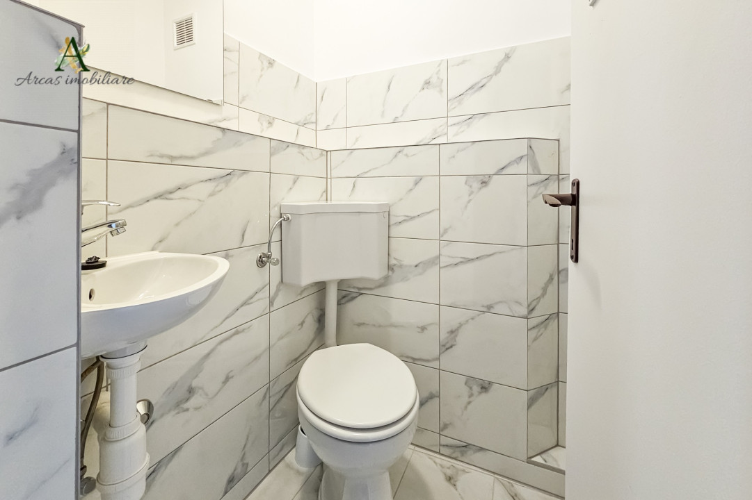 De inchiriat apartament decomandat situat in Centrul Civic