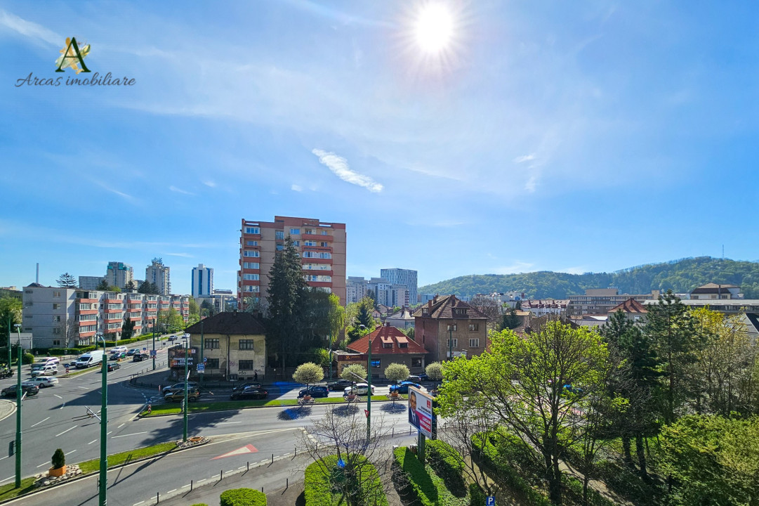 De inchiriat apartament decomandat situat in Centrul Civic