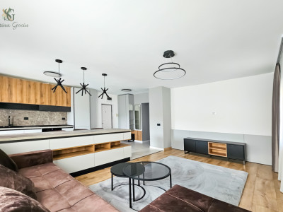 Mobilat si utilat lux cu finisaje moderne, 3 camere decomandate, St. Sitarului