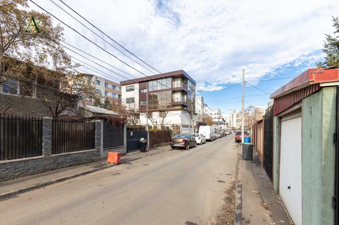 Oportunitate de Investiție Unică: Clădire Multifuncțională în București