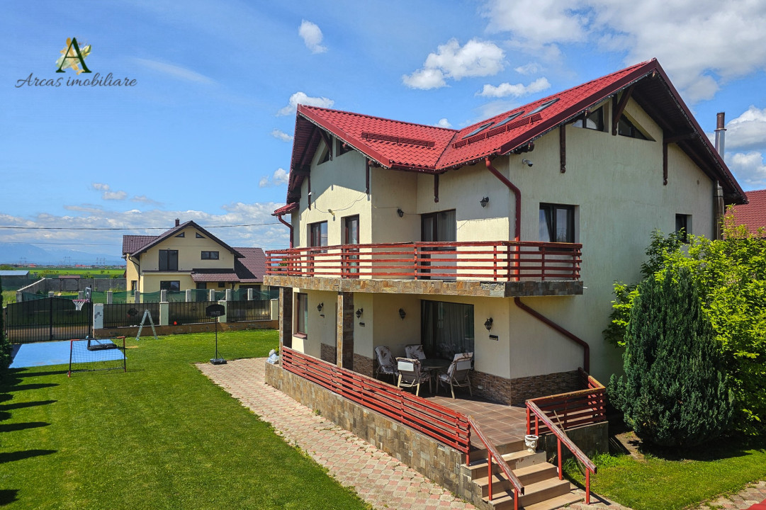 De inchiriat casa superba mobilata si utilata in Harman