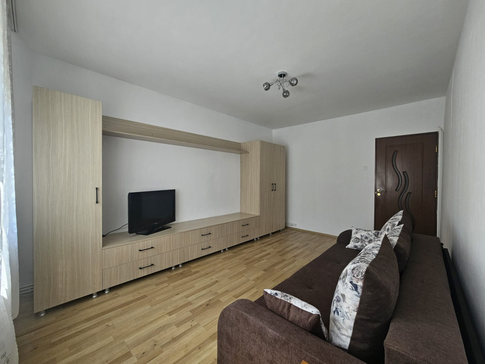 Garsoniera recent renovata situata pe str. Livada Vulturului 