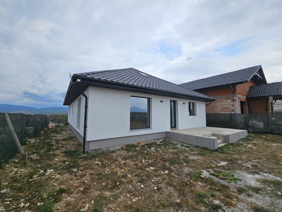 0% COMISION Casa individuala Tarlungeni Carpinis