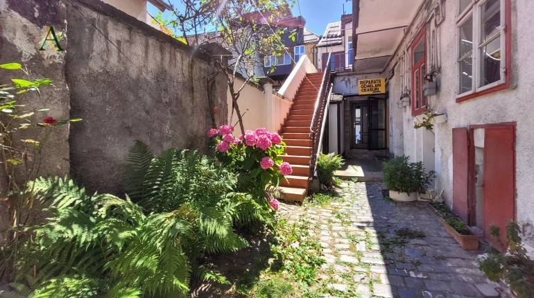 Garsoniera situata pe str. Republicii, Centrul Vechi- Rep. Exclusiva