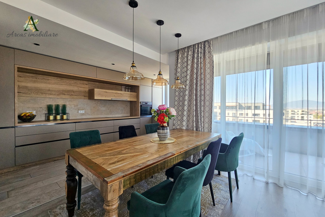 De inchiriat, Penthouse superb cu 4 camere, zona Coresi, Kasper