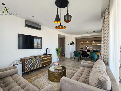 De inchiriat, Penthouse superb cu 4 camere, zona Coresi, Kasper