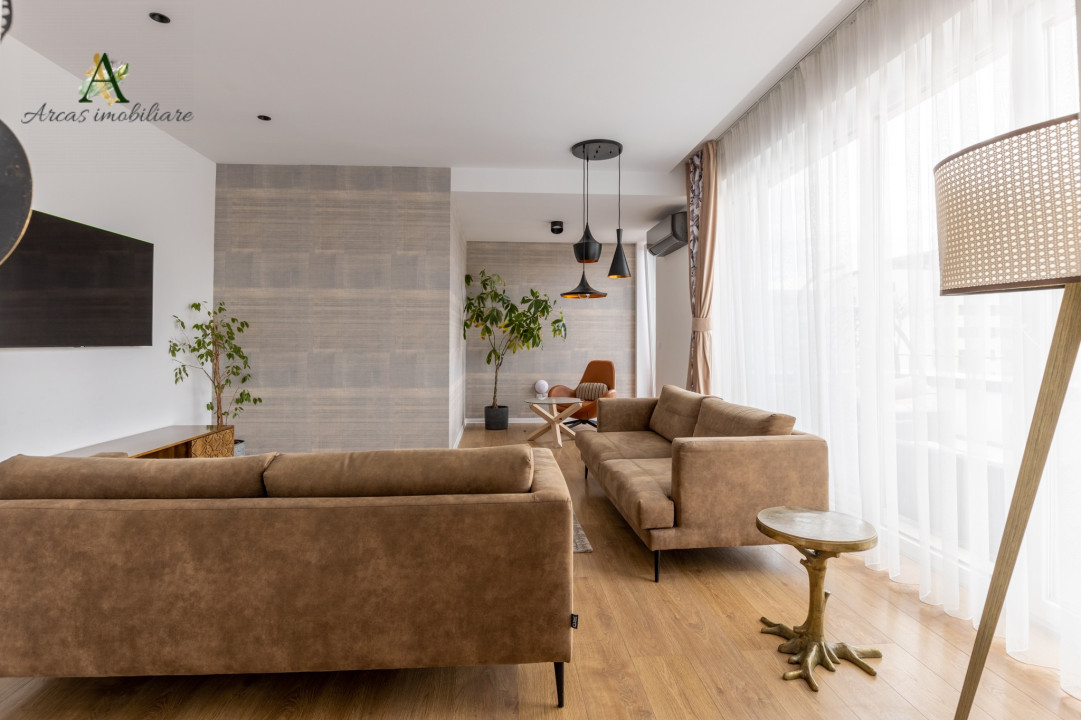 Penthouse superb cu 3 camere,Kasper, zona Coresi, de inchiriat