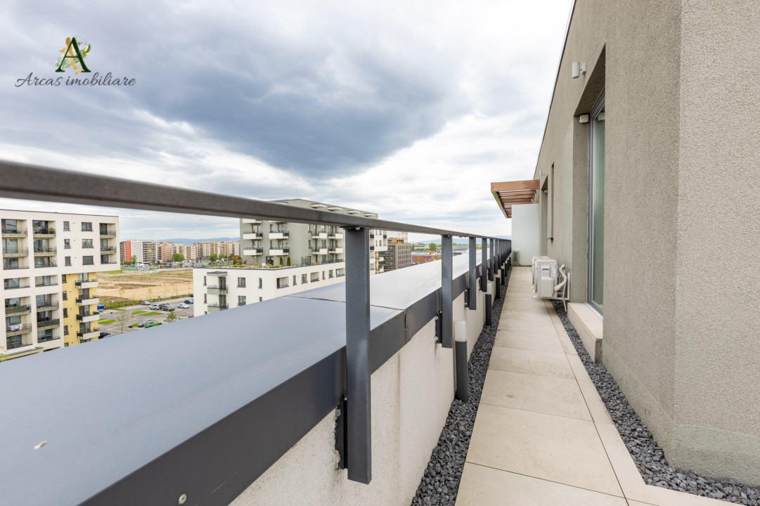 Penthouse superb cu 3 camere,Kasper, zona Coresi, de inchiriat