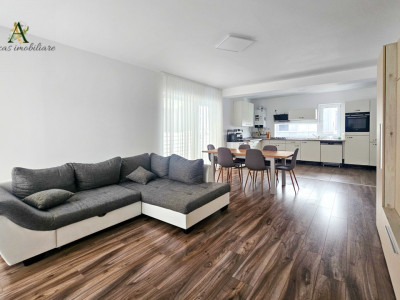 Casa cu patru camere dispusa pe parter situata in Cartier Valea cu Flori