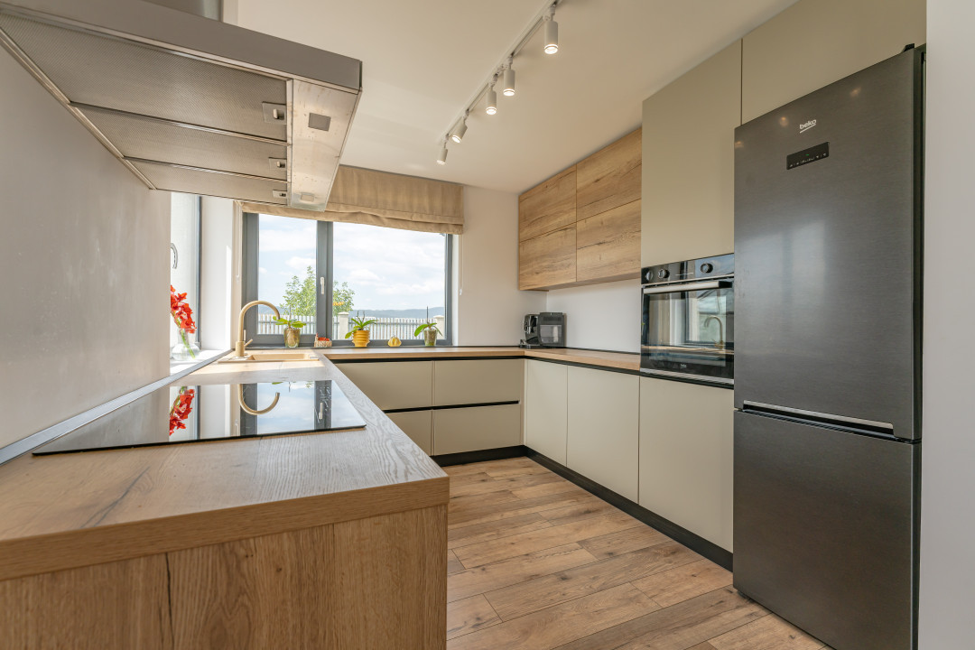 Casa mobila si utilata complet, cu finisaje moderne in Cristian, Brasov
