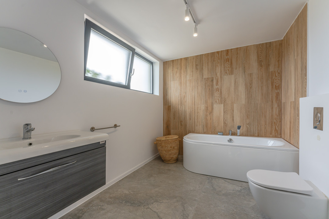 Casa mobila si utilata complet, cu finisaje moderne in Cristian, Brasov