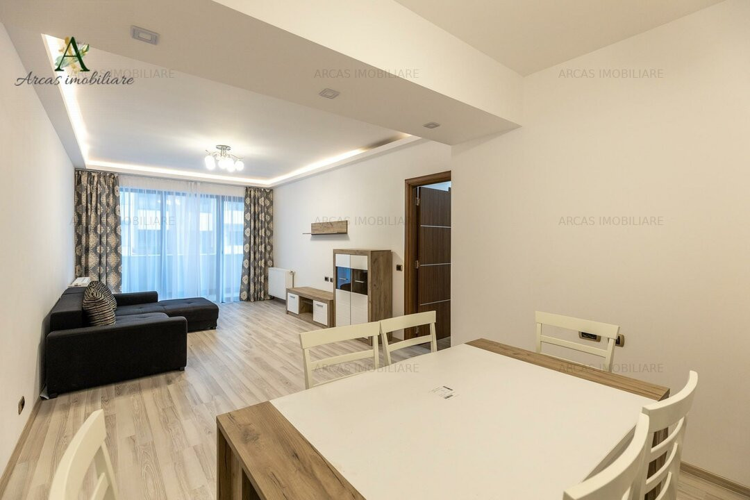 De vanzare apartament decomandat cu 2 camere in Complex Isaran