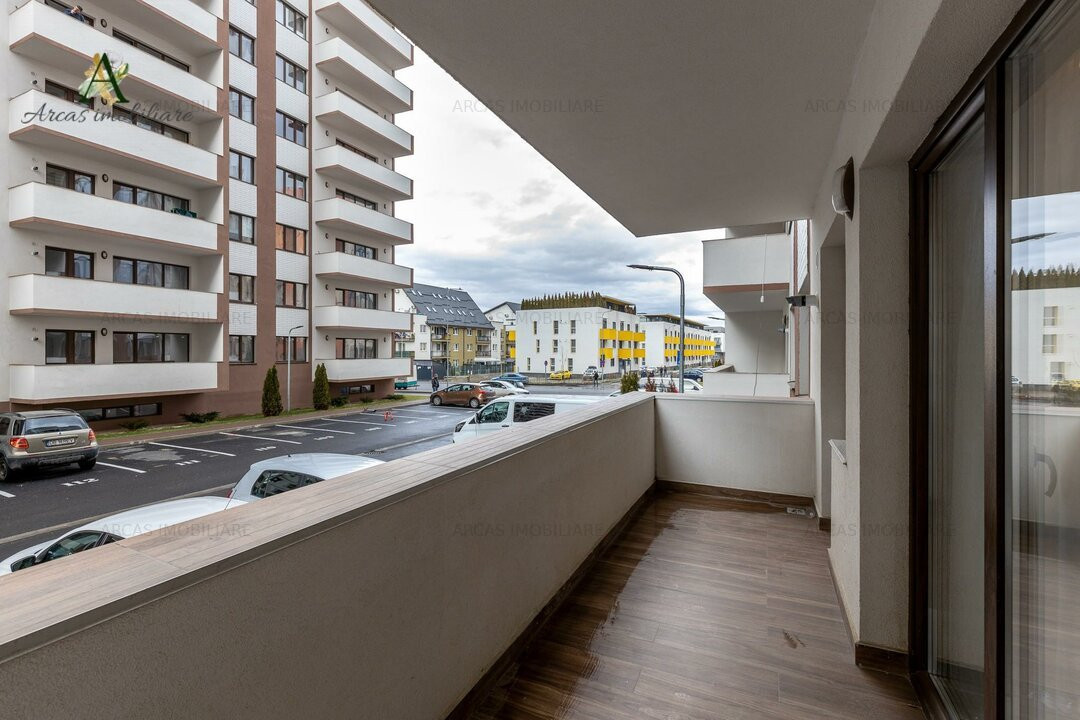 De vanzare apartament decomandat cu 2 camere in Complex Isaran