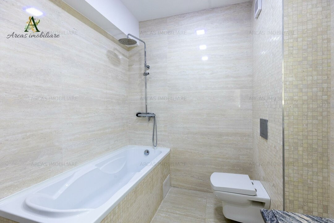 De vanzare apartament decomandat cu 2 camere in Complex Isaran