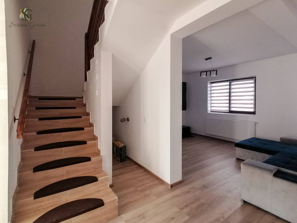 Casa tip duplex de inchiriat la baza Dealului Lempes