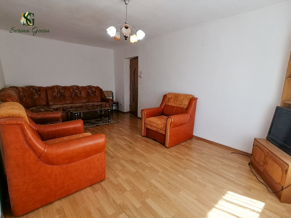 De Inchiriat Apartament cu 2 camere in zona Tractorul 