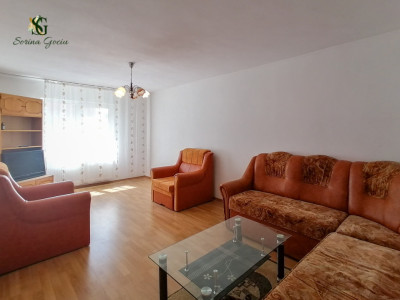 De Inchiriat Apartament cu 2 camere in zona Tractorul 