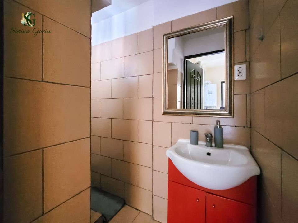 De Inchiriat Garsoniera in Centrul Vechi 