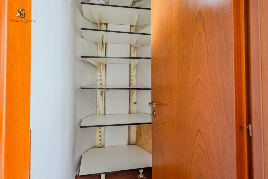 Apartament cu 3 camere, Centrul Civic, Zona Onix 