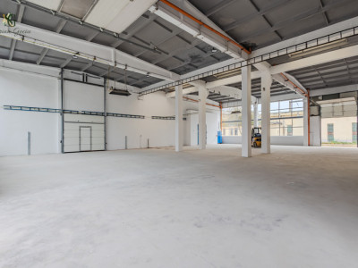 Hala indrustriala recent renovata