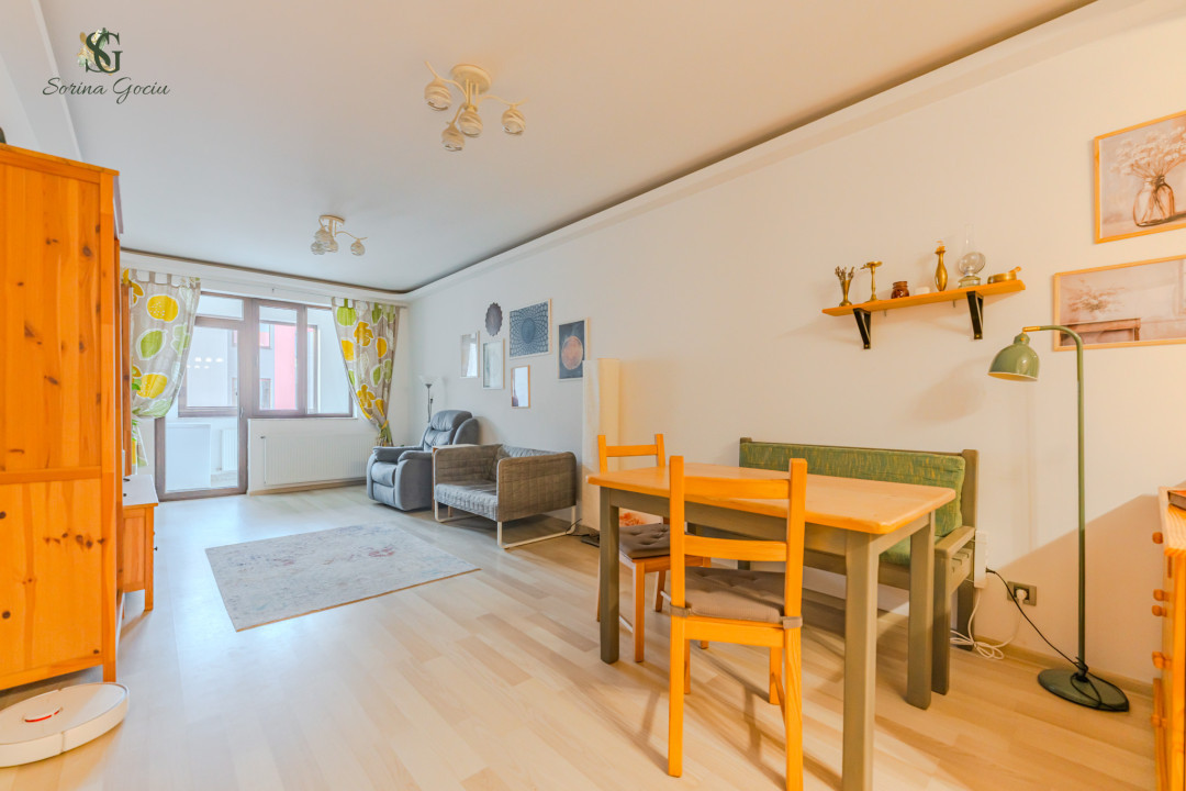 Apartament cu 3 camere decomandate, Complex Isaran, Brasov