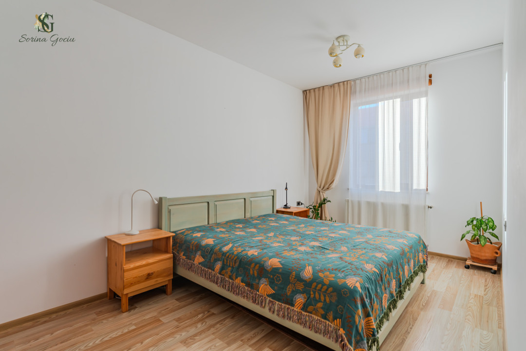 Apartament cu 3 camere decomandate, Complex Isaran, Brasov