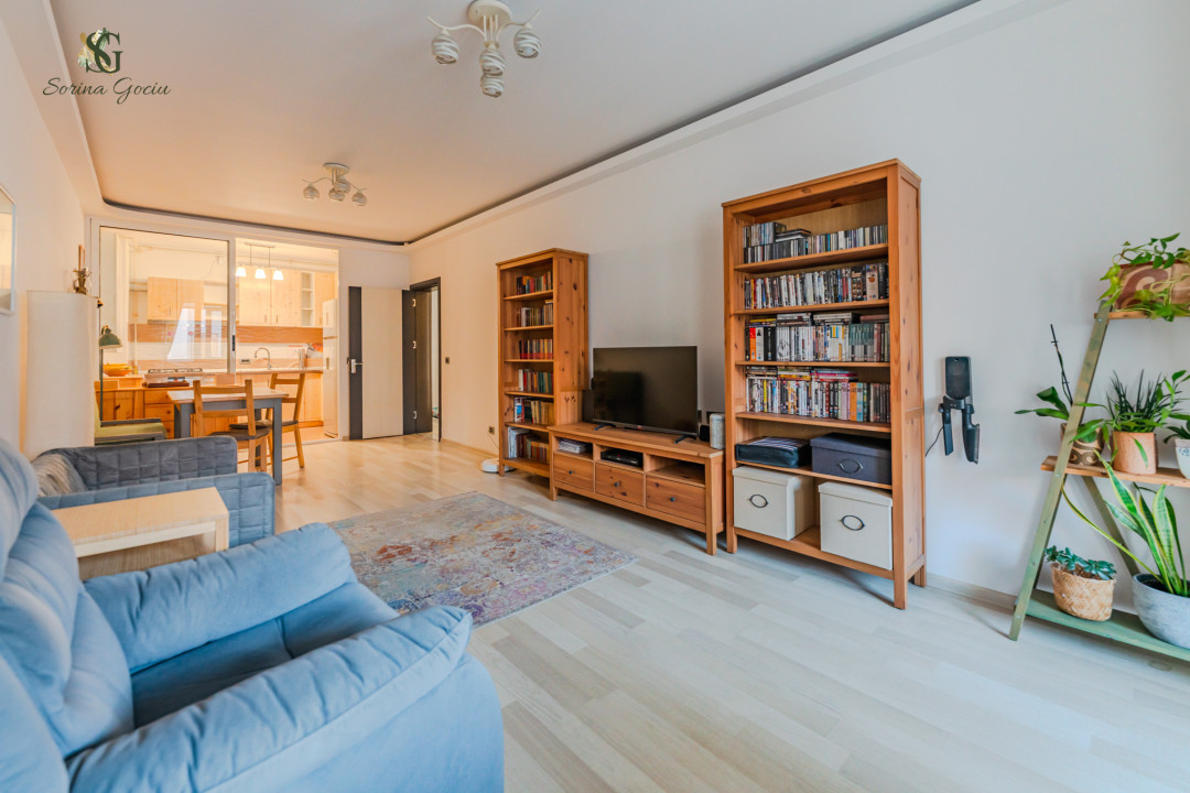 Apartament cu 3 camere decomandate, Complex Isaran, Brasov