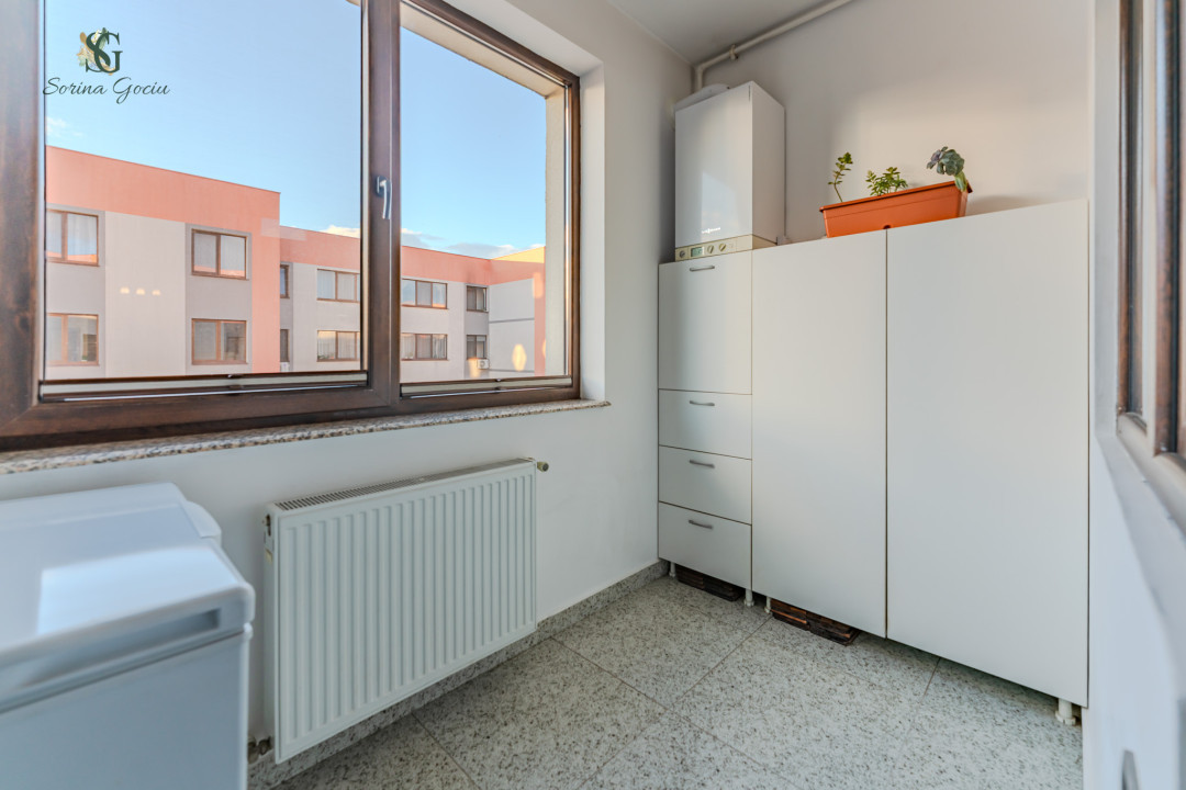 Apartament cu 3 camere decomandate, Complex Isaran, Brasov