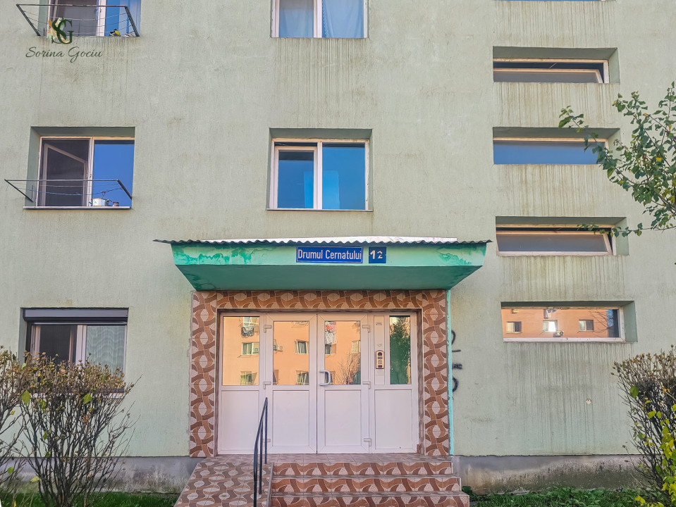 Camera de camin mobilata si utilata 