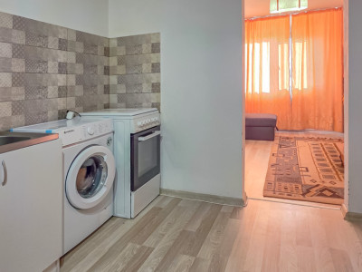 Camera de camin mobilata si utilata 