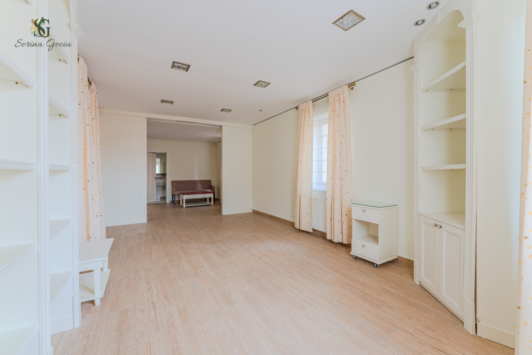 Spațiu comercial versatil pretabil pentru multiple activități, Brasov